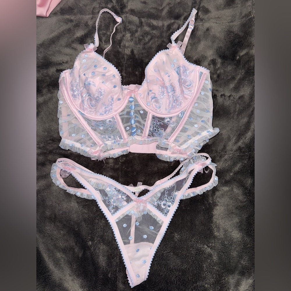 For love and lemons set